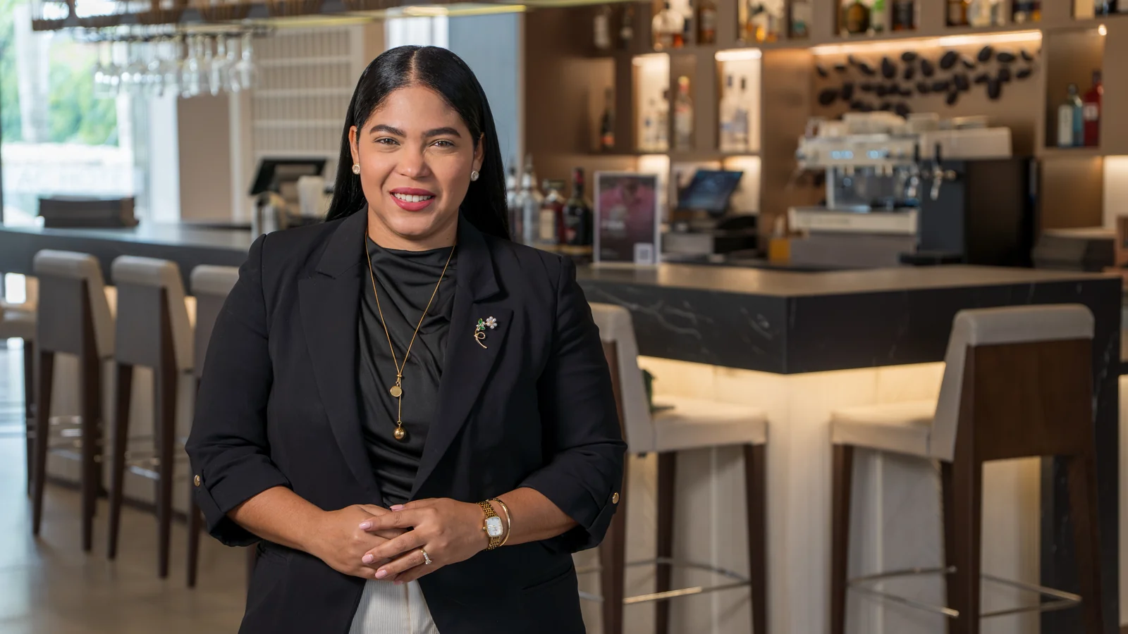 F&B manager, relaxed frame