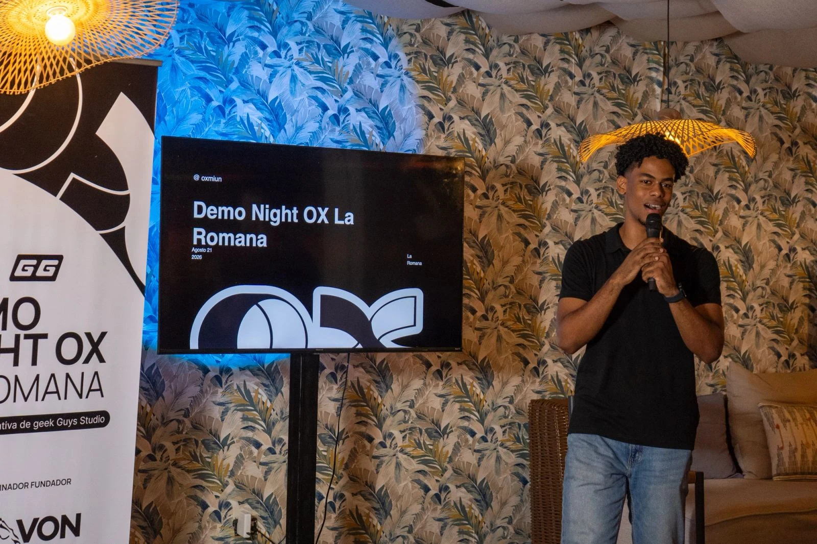 Demo Night OX La Romana — 1